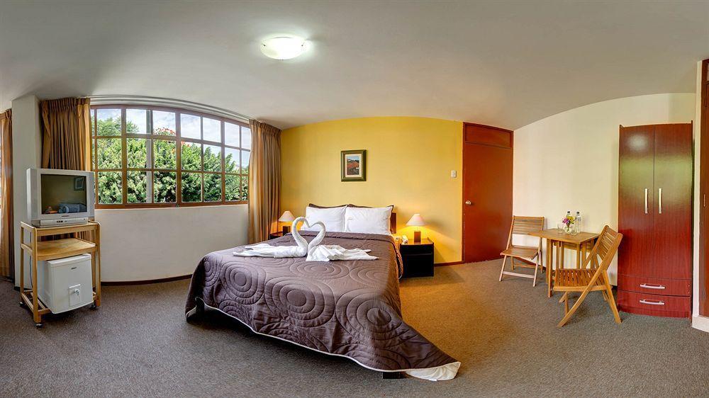 El Centurion Hotell Trujillo Exteriör bild